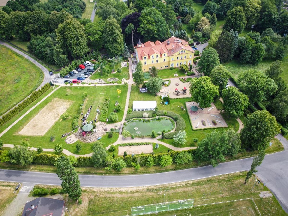 Bynovecky Zamecek Hotel Kültér fotó