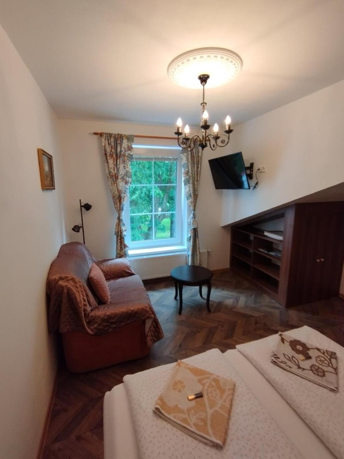Bynovecky Zamecek Hotel Kültér fotó