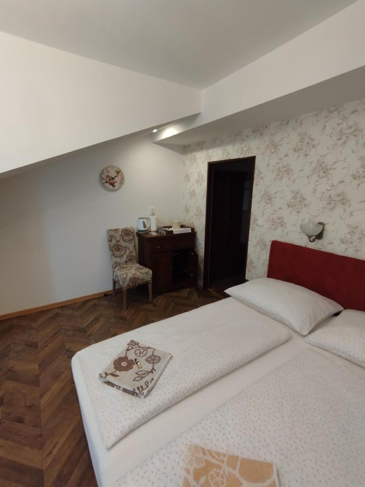 Bynovecky Zamecek Hotel Kültér fotó