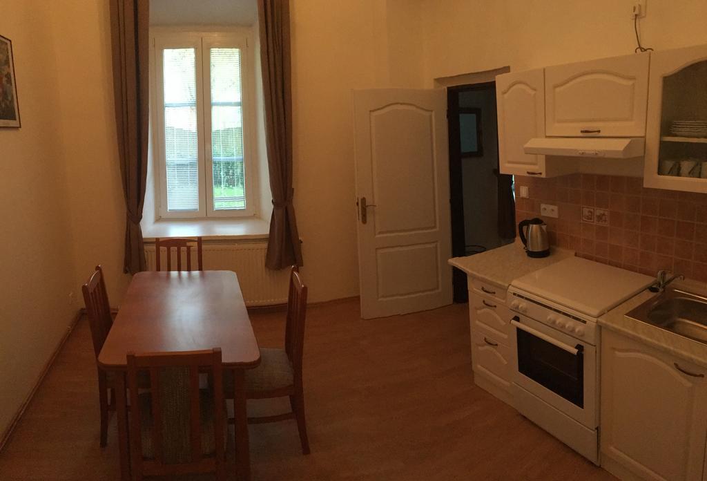 Bynovecky Zamecek Hotel Kültér fotó