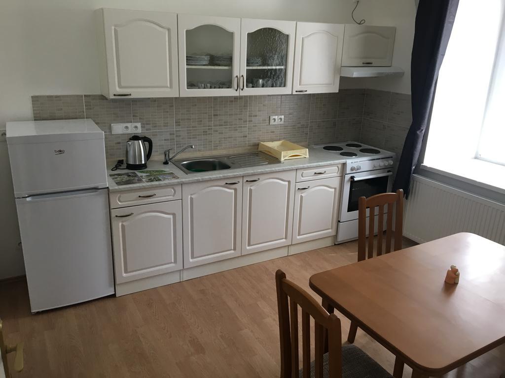 Bynovecky Zamecek Hotel Kültér fotó