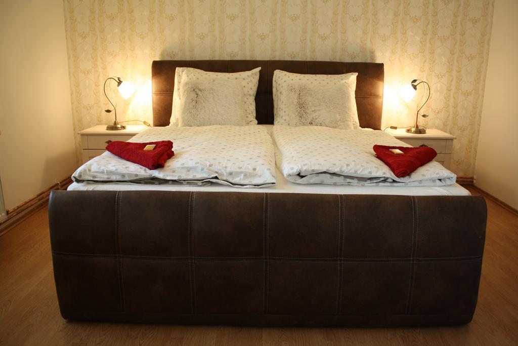 Bynovecky Zamecek Hotel Kültér fotó