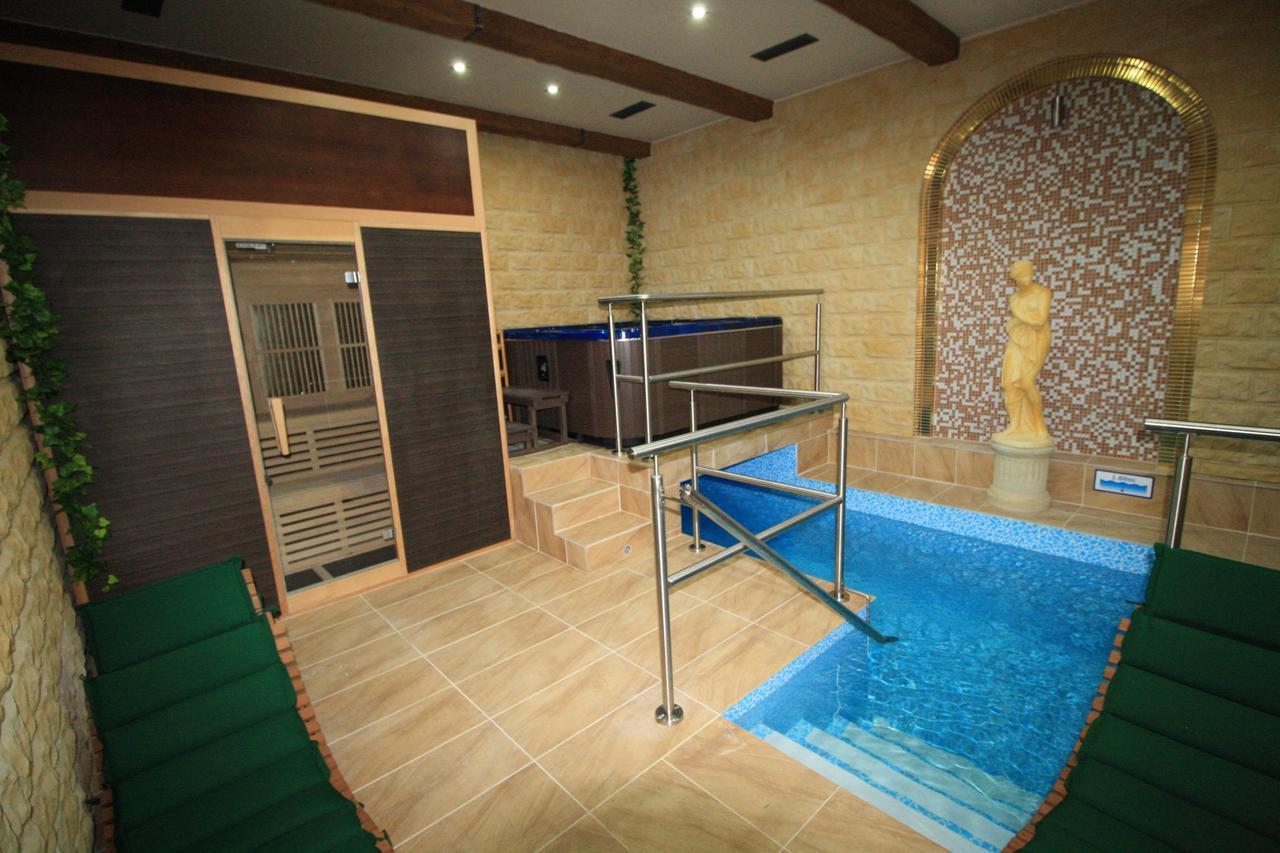 Bynovecky Zamecek Hotel Kültér fotó