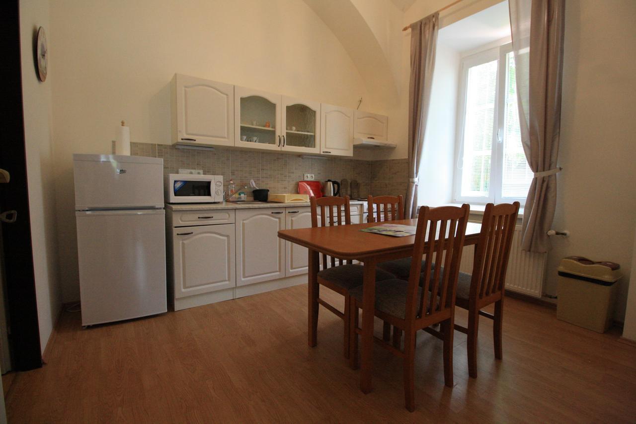 Bynovecky Zamecek Hotel Kültér fotó